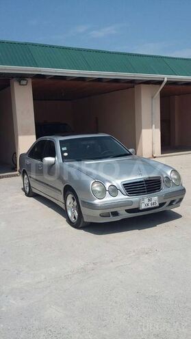 Mercedes E 220 2000, 250,000 km - 2.2 l - Bakı