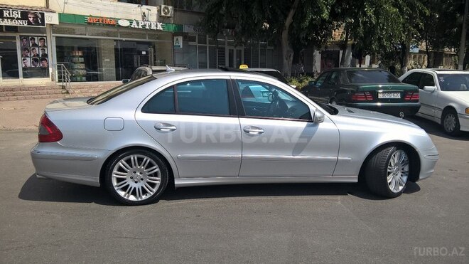 Mercedes E 350 2007, 286,000 km - 3.5 l - Bakı