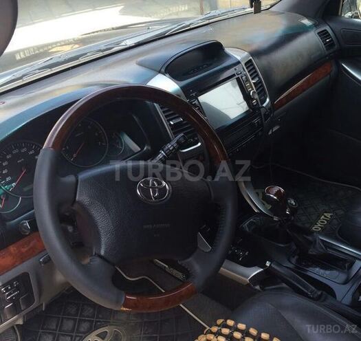 Toyota Prado 2005, 167,000 km - 4.0 л - Quba
