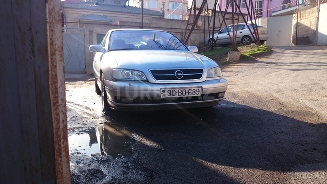 Opel Omega 2001, 201,000 km - 3.0 л - Bakı