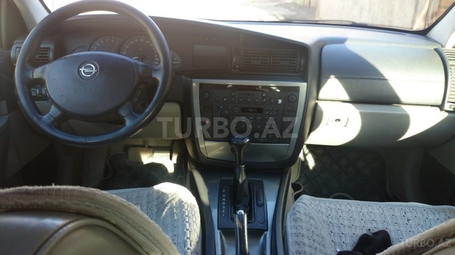Opel Omega 2001, 201,000 km - 3.0 л - Bakı