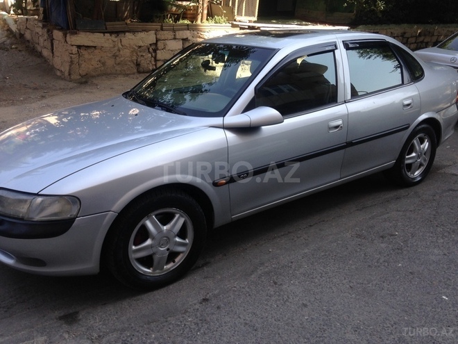 Opel Vectra 1996, 245,000 km - 2.0 л - Bakı