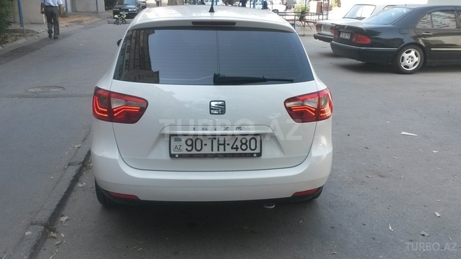 SEAT Ibiza 2014, 31,000 km - 1.6 л - Bakı