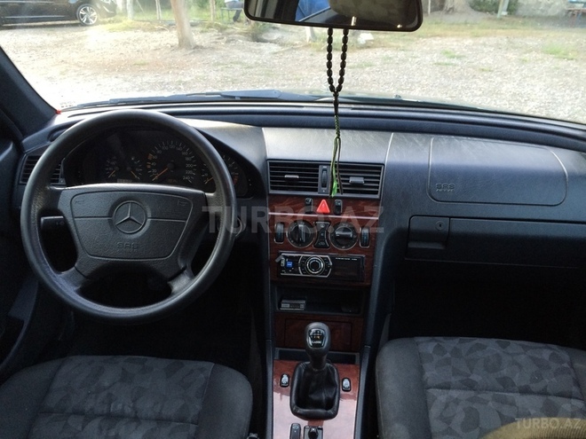 Mercedes C 180 1997, 272,000 km - 1.8 л - Mingəçevir