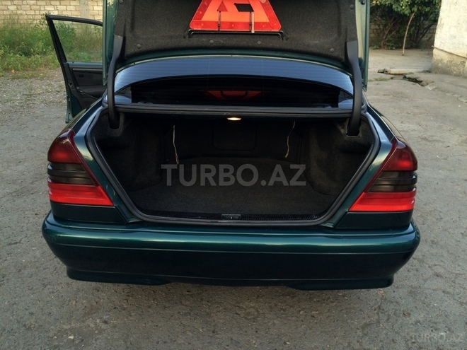 Mercedes C 180 1997, 272,000 km - 1.8 л - Mingəçevir