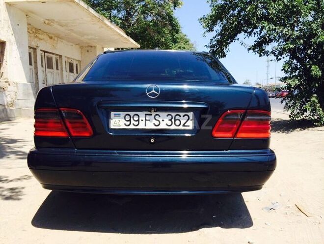 Mercedes E 270 1999, 300,000 km - 2.7 л - Bakı