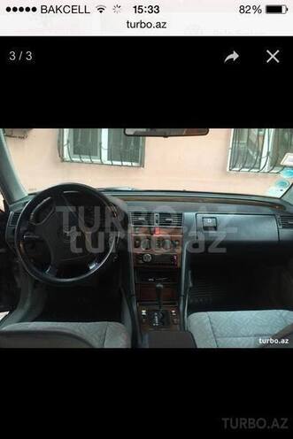 Mercedes C 220 1993, 49,000 km - 2.2 l - Bakı