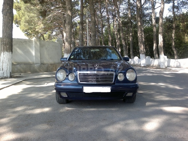 Mercedes E 200 1997, 300,000 km - 2.0 l - Sumqayıt