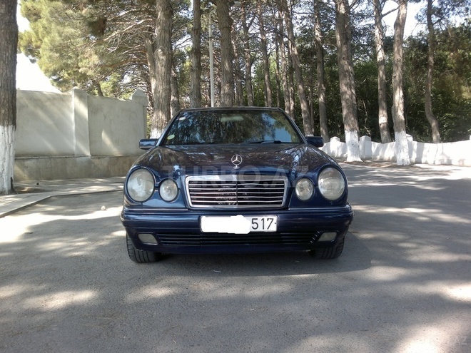 Mercedes E 200 1997, 300,000 km - 2.0 l - Sumqayıt