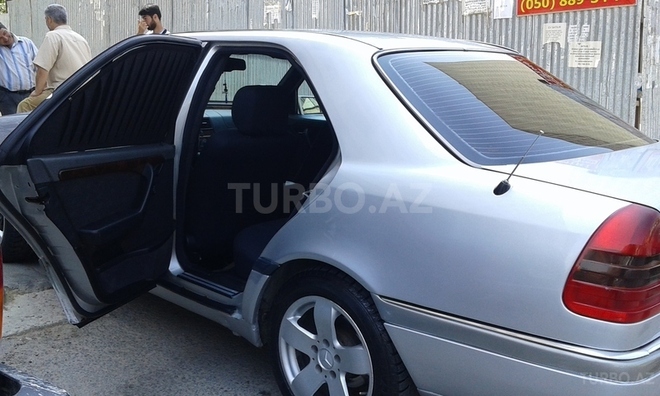Mercedes C 220 1996, 250,000 km - 2.2 l - Bakı