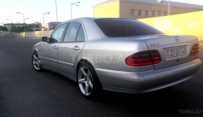 Mercedes E 240 1999, 234,000 km - 2.4 л - Bakı