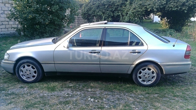 Mercedes C 200 1994, 261,800 km - 2.0 l - Qəbələ