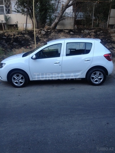 Renault Sandero 2014, 100,000 km - 1.4 л - Bakı
