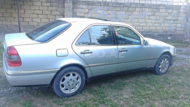 Mercedes C 200 1994, 261,800 km - 2.0 l - Qəbələ