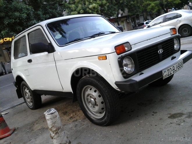LADA (VAZ) Niva 1982, 1,600,000 km - 1.6 l - Bakı
