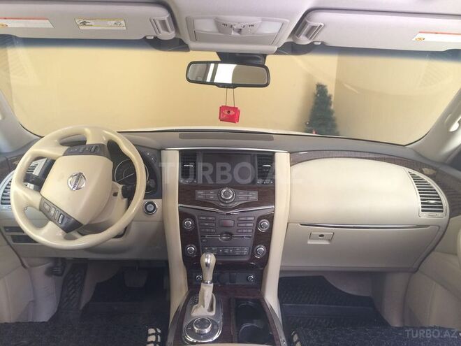 Nissan Patrol 2011, 104,000 km - 5.6 l - Gəncə