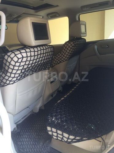 Nissan Patrol 2011, 104,000 km - 5.6 l - Gəncə