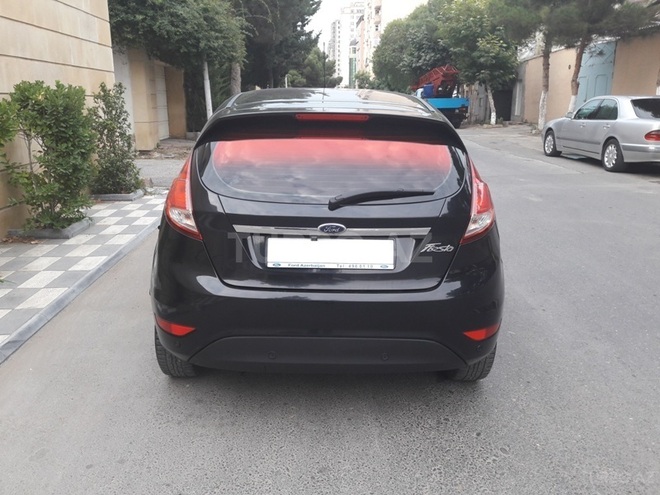 Ford Fiesta 2013, 140,000 km - 1.6 l - Bakı