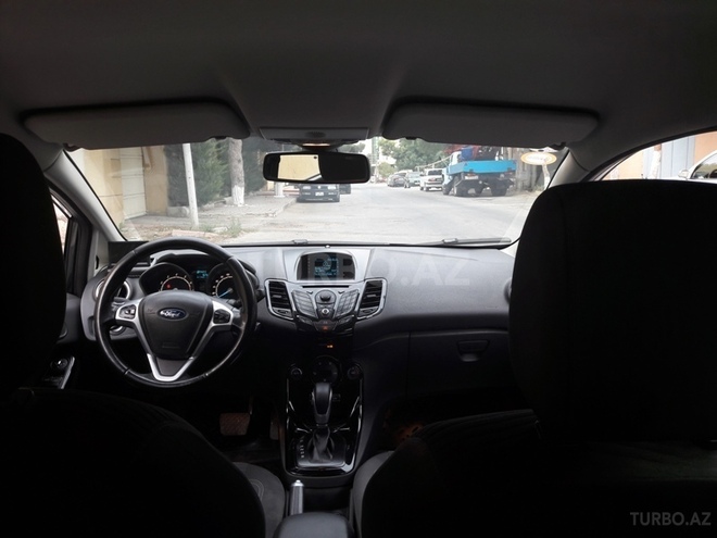 Ford Fiesta 2013, 140,000 km - 1.6 l - Bakı