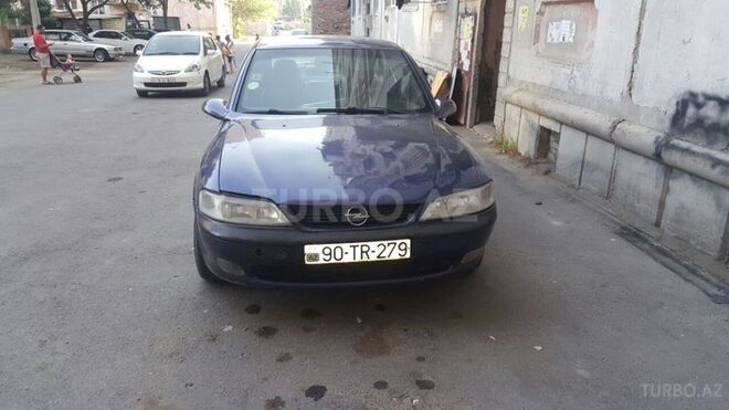 Opel Vectra 1997, 250,000 km - 1.8 л - Qazax