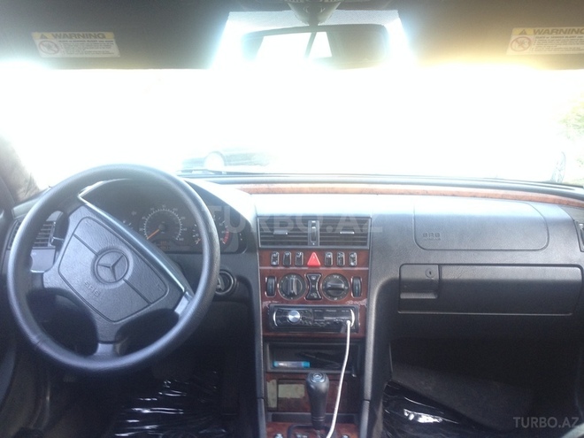Mercedes C 230 1999, 245,000 km - 2.3 l - Bakı