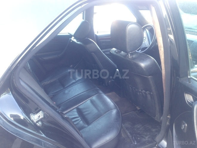 Mercedes C 230 1999, 245,000 km - 2.3 l - Bakı
