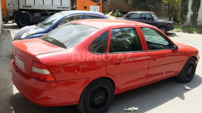 Opel Vectra 1998, 150,000 km - 1.8 l - Bakı