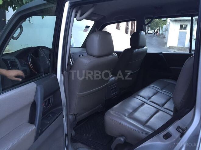 Mitsubishi Pajero 2001, 135,000 km - 3.5 l - Bakı