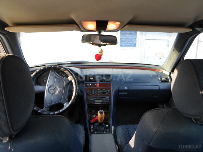 Mercedes C 220 1995, 309,770 km - 2.2 л - Bakı