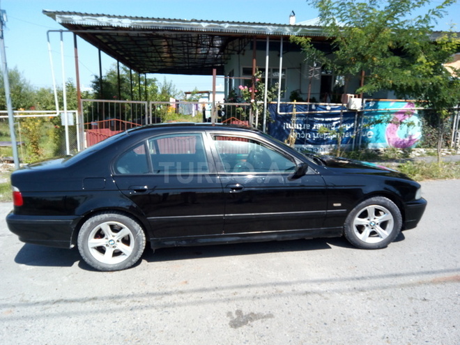 BMW 528 1997, 300,000 km - 2.8 l - Bakı