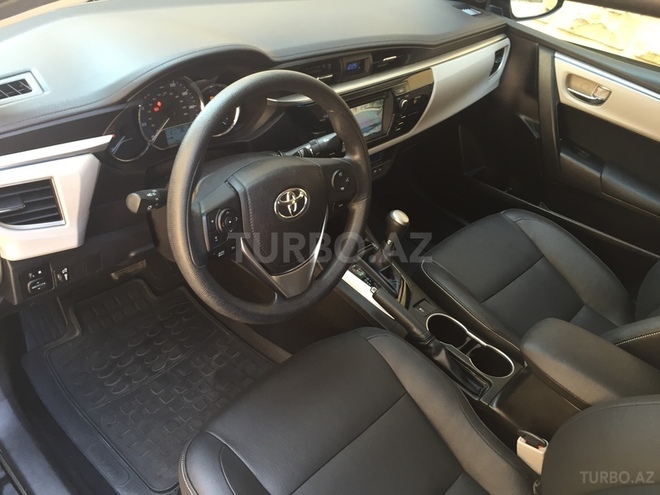 Toyota Corolla 2014, 21,000 km - 1.8 l - Bakı