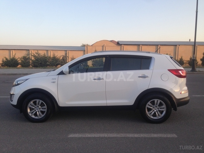 Kia Sportage 2010, 135,000 km - 2.0 l - Bakı