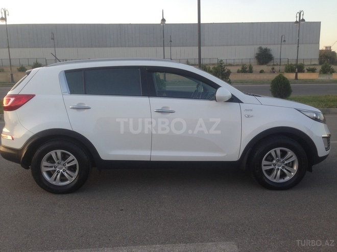 Kia Sportage 2010, 135,000 km - 2.0 l - Bakı