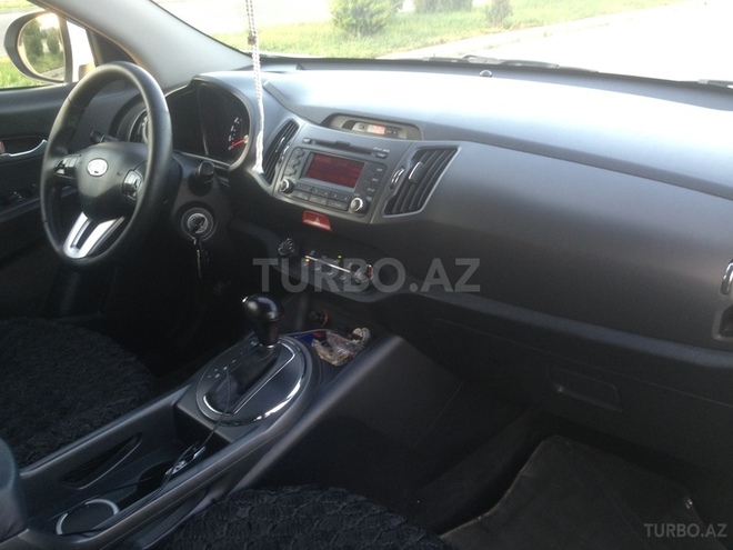 Kia Sportage 2010, 135,000 km - 2.0 l - Bakı