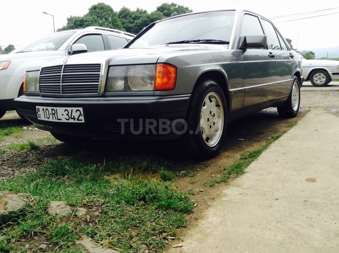 Mercedes 190 1992, 270,000 km - 2.0 l - Masallı