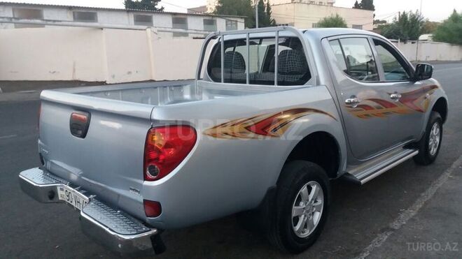 Mitsubishi L200 2013, 61,000 km - 2.5 л - Bakı
