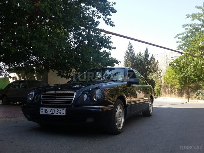Mercedes E 240 1999, 75,000 km - 2.4 l - Bakı