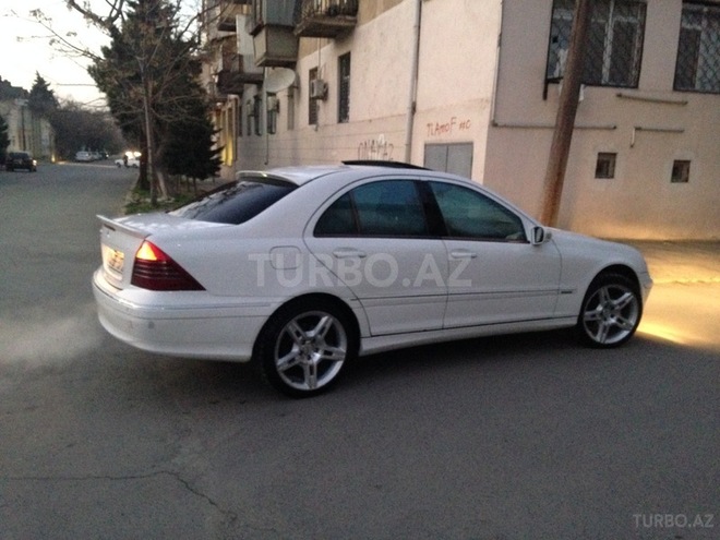 Mercedes C 320 2001, 172,548 km - 3.2 л - Bakı