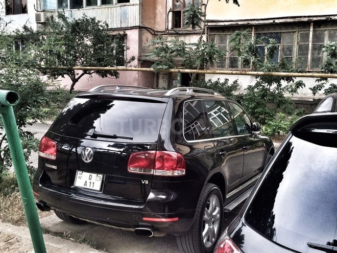Volkswagen Touareg 2005, 185,000 km - 4.2 l - Bakı