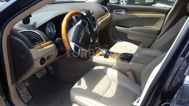 Chrysler 300C 2012, 48,000 km - 3.6 l - Bakı
