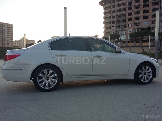 Hyundai Genesis 2010, 131,000 km - 3.8 l - Bakı