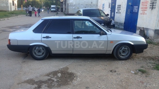 LADA (VAZ) 21099 2004, 184,000 km - 0.2 l - Quba
