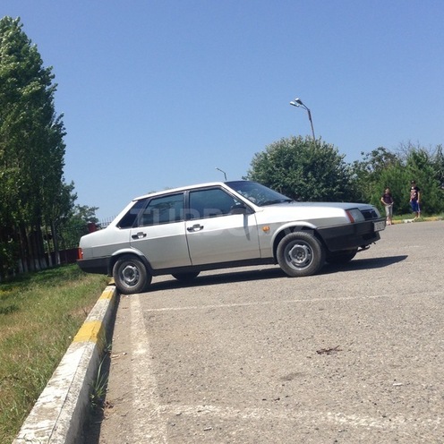 LADA (VAZ) 21099 2004, 184,000 km - 0.2 l - Quba