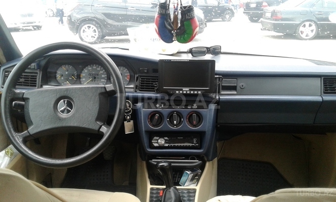 Mercedes 190 1989, 259,000 km - 2.0 л - Bakı