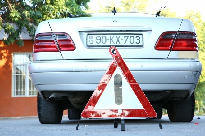 Mercedes E 230 1996, 337,000 km - 2.3 l - Sumqayıt