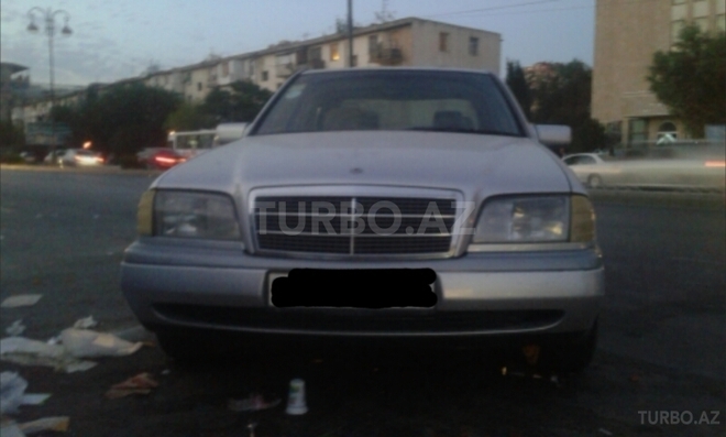 Mercedes C 280 1995, 320,000 km - 2.8 л - Bakı