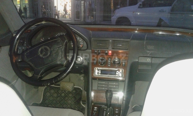 Mercedes C 280 1995, 320,000 km - 2.8 л - Bakı