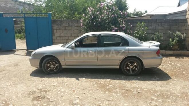 Hyundai Sonata 2004, 203,000 km - 2.0 l - Quba