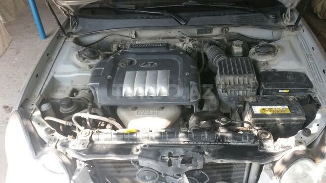 Hyundai Sonata 2004, 203,000 km - 2.0 l - Quba