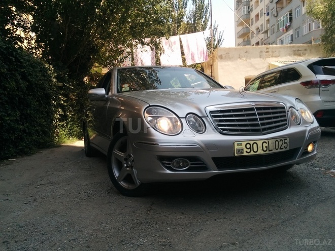 Mercedes E 260 2002, 240,000 km - 2.6 л - Bakı